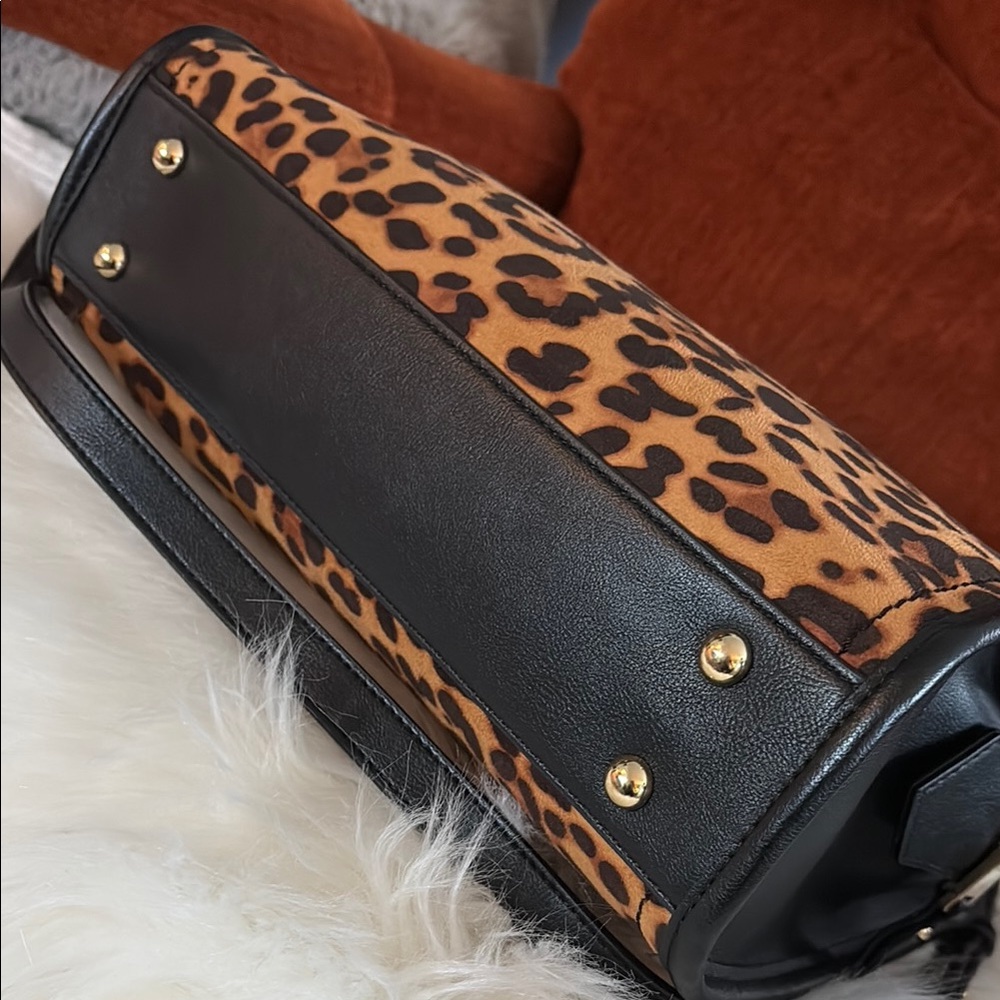 INC Leopard Print purse - Picture 5 of 6
